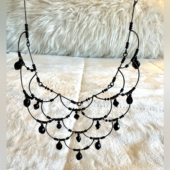 🌻Black Beaded Choker - Picture 4 of 5